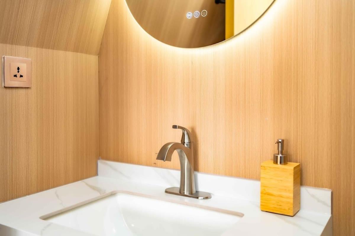 ホテル Glamping In The Urban グレンドラ エクステリア 写真