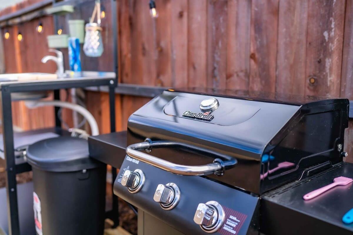 ホテル Glamping In The Urban グレンドラ エクステリア 写真